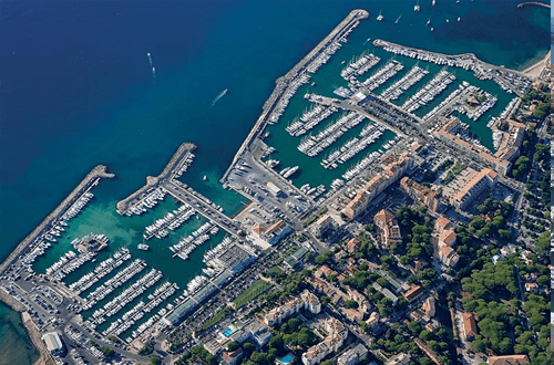 Place de port 16 HYERES PLACE DE PORT