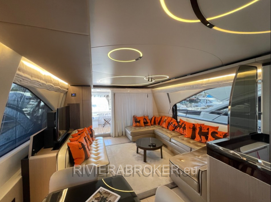 AZIMUT_72_FLY_2020-rivierabroker-13