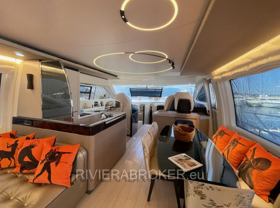 AZIMUT_72_FLY_2020-rivierabroker-14
