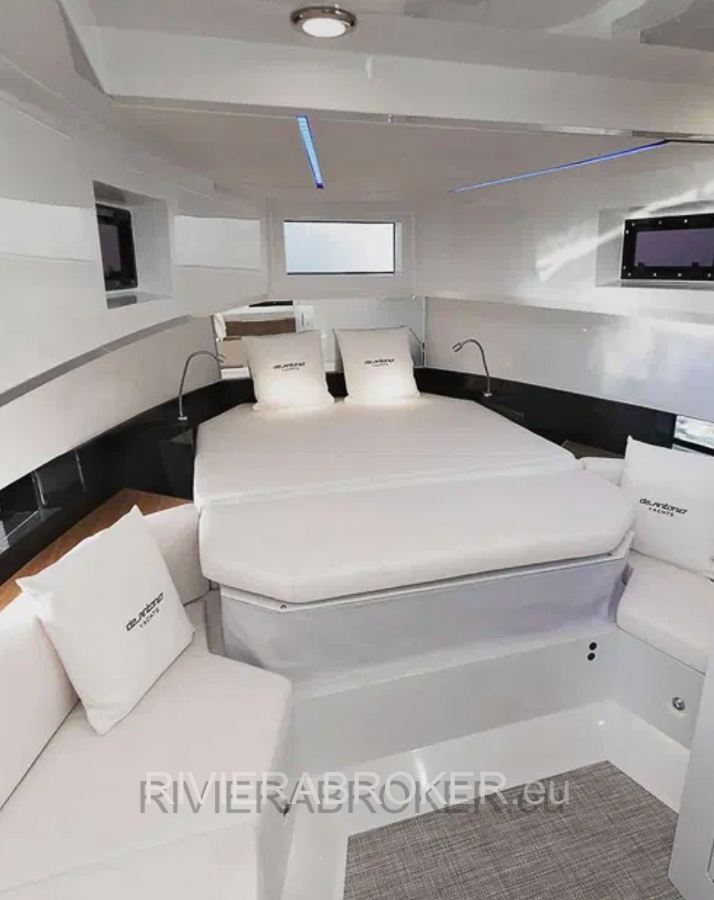 DE-ANTONIO-YACHTS-D36-OPEN-rivierabroker-6