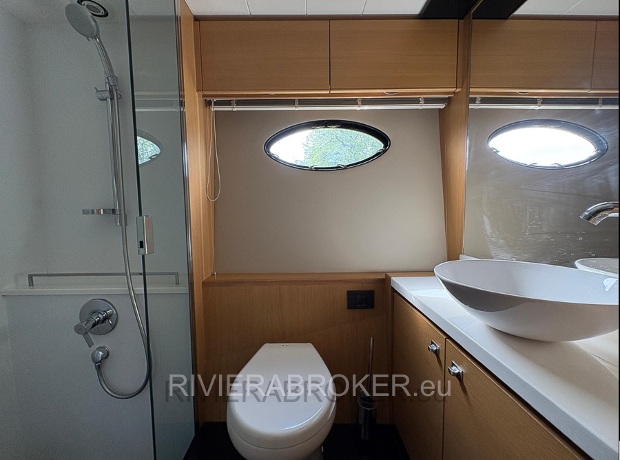 PRINCESS_V57-2012-rivierabroker-14