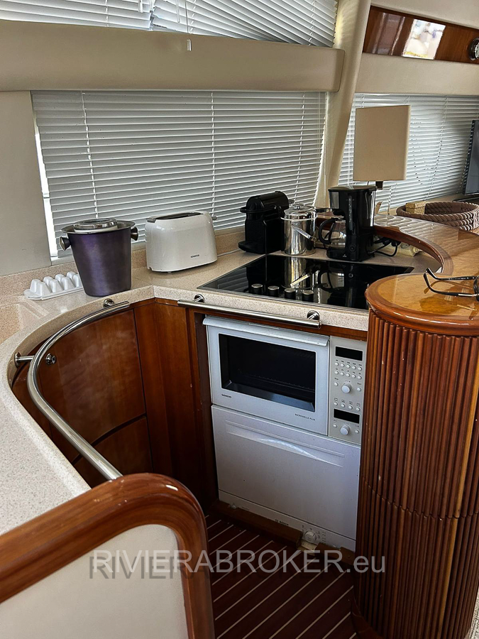 AZIMUT-52-FLY-rivierabroker-12