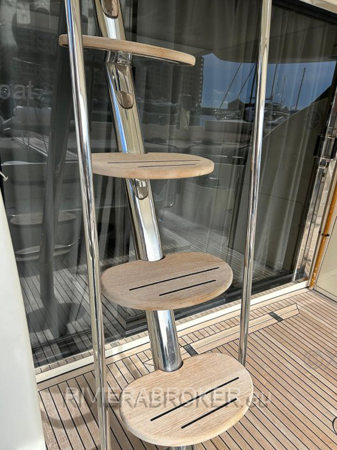 AZIMUT-52-FLY-rivierabroker-20