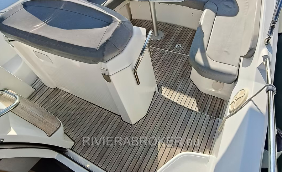 Beneteau-Flyer-850-SunDeck-Miami _rivierabroker 2012_RIVIERABROKER-12