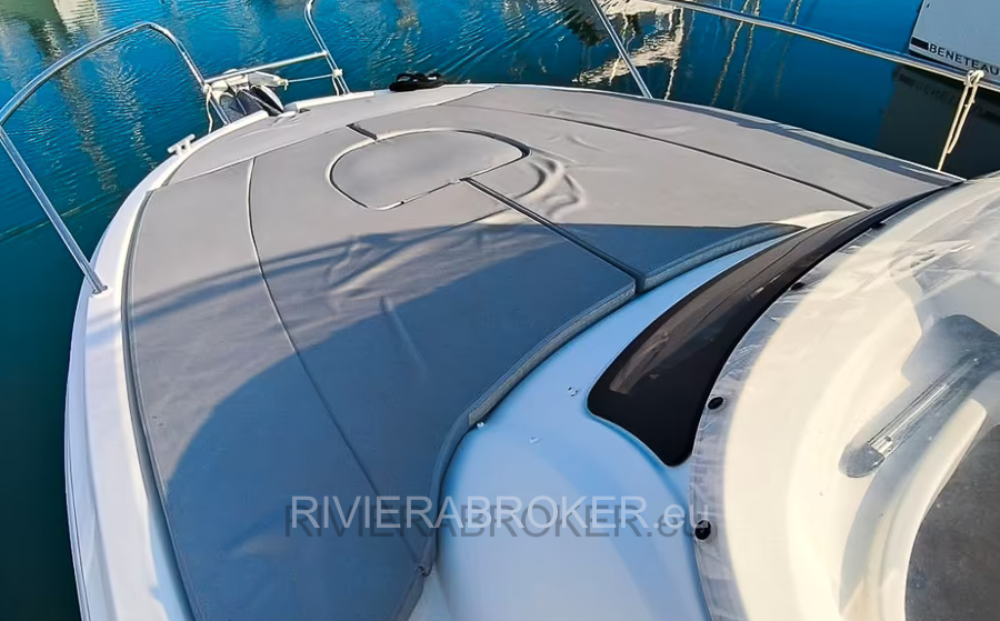 Beneteau-Flyer-850-SunDeck-Miami _rivierabroker 2012_RIVIERABROKER-15