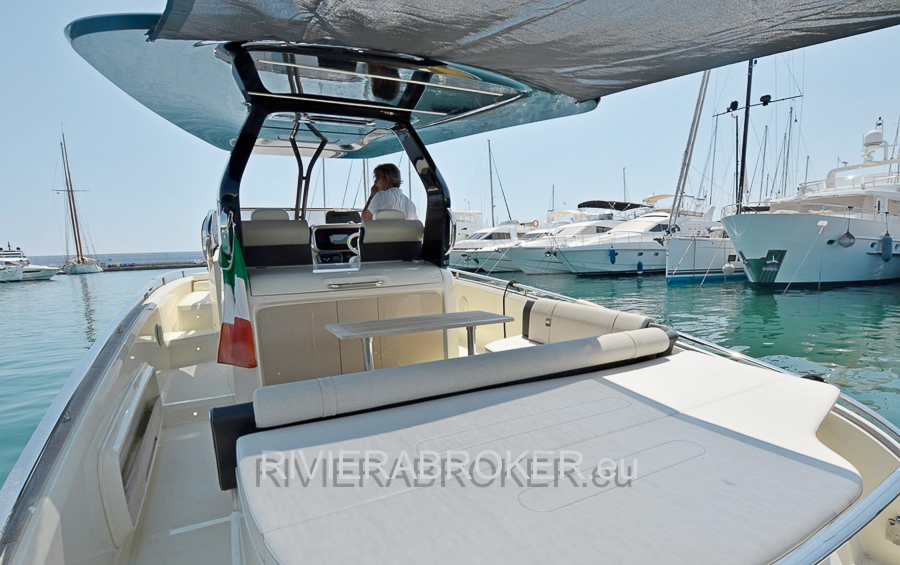 INVICTUS-GT320_RIVIERABROKER-2