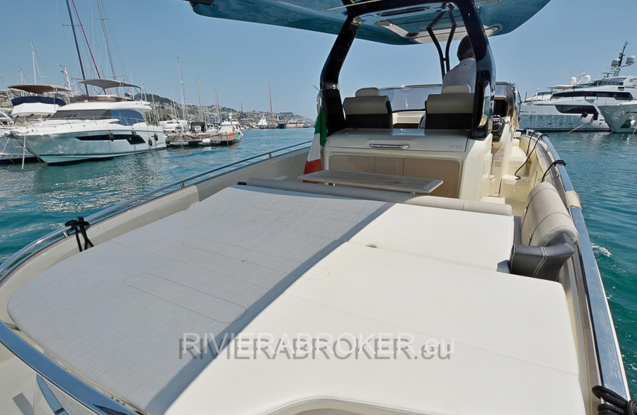 INVICTUS-GT320_RIVIERABROKER-3