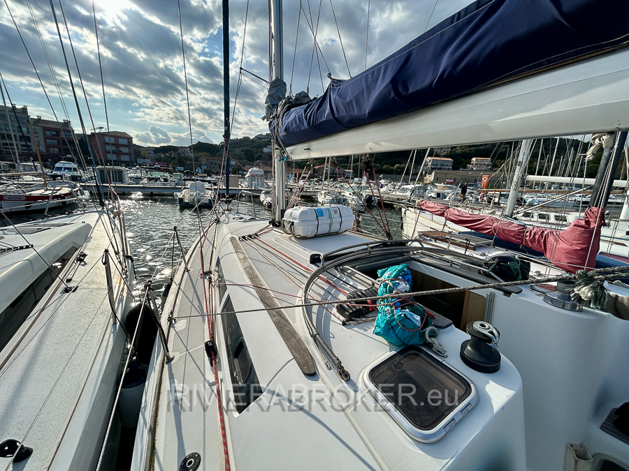 JEANNEAU_Sun_Odyssey_36i_RIVIERABROKER-13