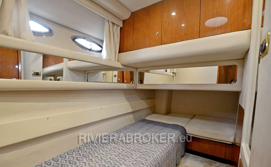 SEA_RAY_480_SEDAN_BRIDGE_RIVIERABROKER-11