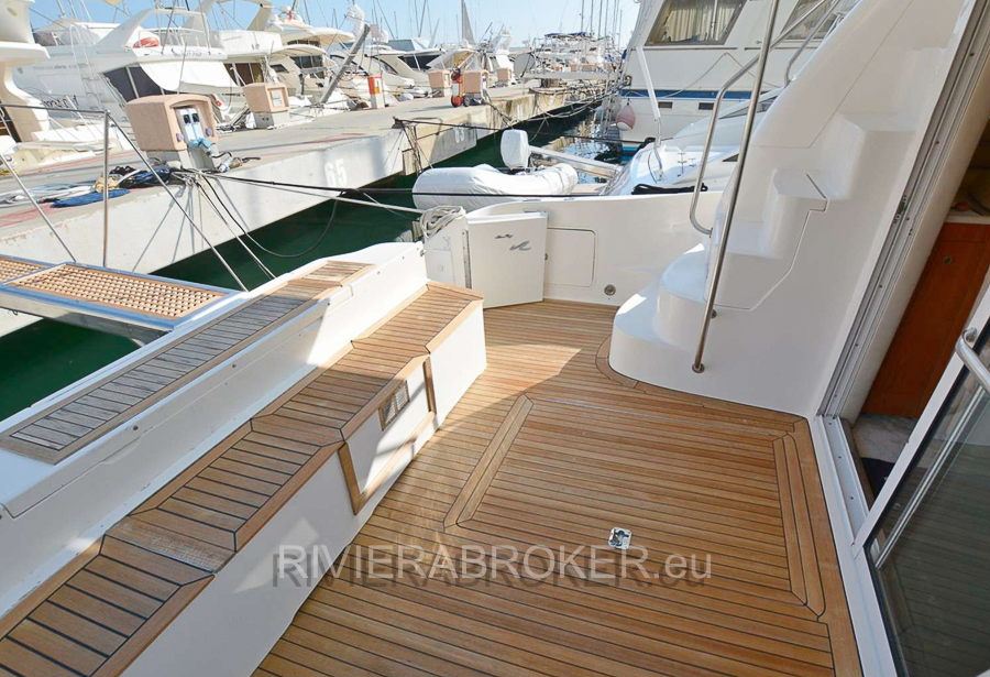 SEA_RAY_480_SEDAN_BRIDGE_RIVIERABROKER-2