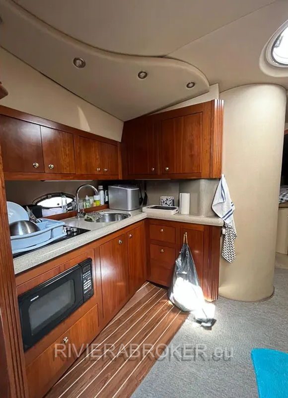 Cruisers_Yachts_440_4370_Express-RIVIERABROKER-27