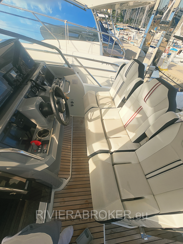 jeanneau-cap-camarat-10.5-WA-serie3-RIVIERABROKER-25