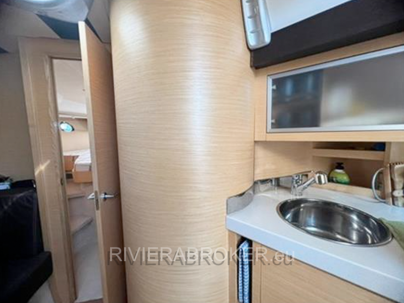 CRANCHI MEDITERRANEE 43 HARD TOP-RIVIERABROKER-7